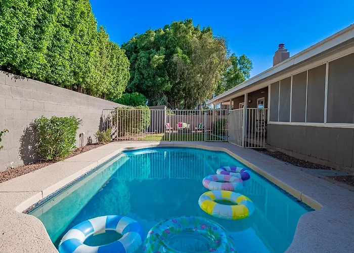 Cozy Winter Getaway Heated Pool L Family Friendly