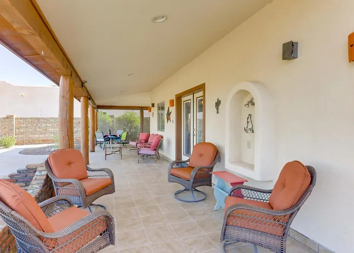 Mtn-View Casita W/ Rooftop Deck & Patio In Yuma!