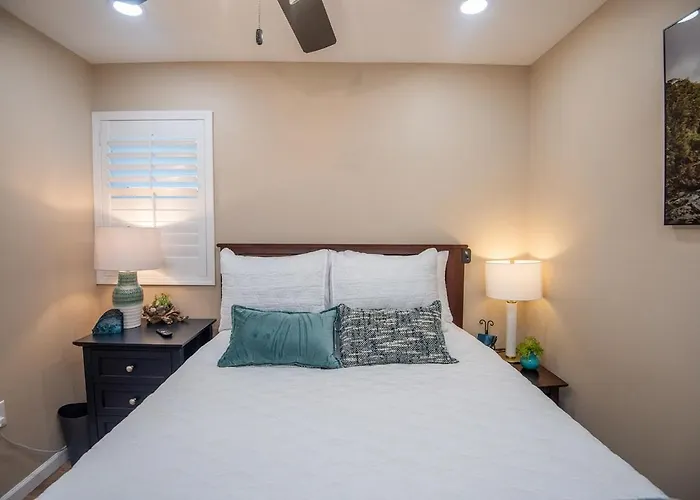 Cozy 1-Bedroom Getaway With All The Essentials